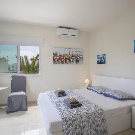 Villa Elias *