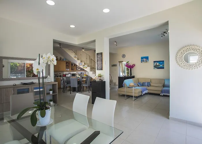 Elias Villa Ayia Napa