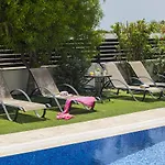 Villa Elias
