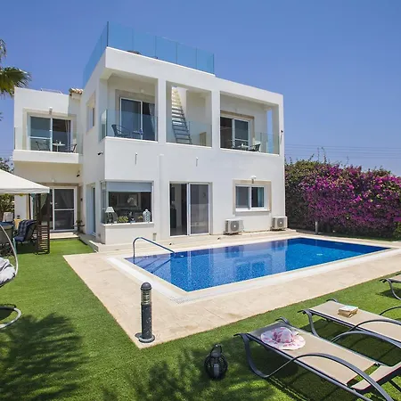 Villa Elias
