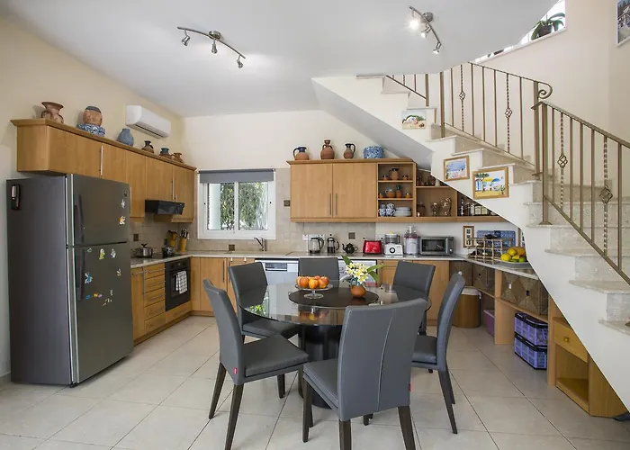 וילה Elias איה נאפה